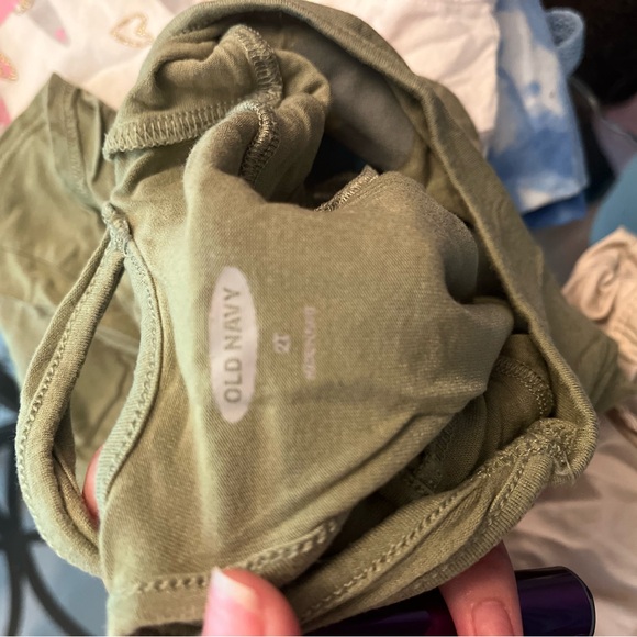 Old Navy Clothing bundle 3T - Picture 7 of 8